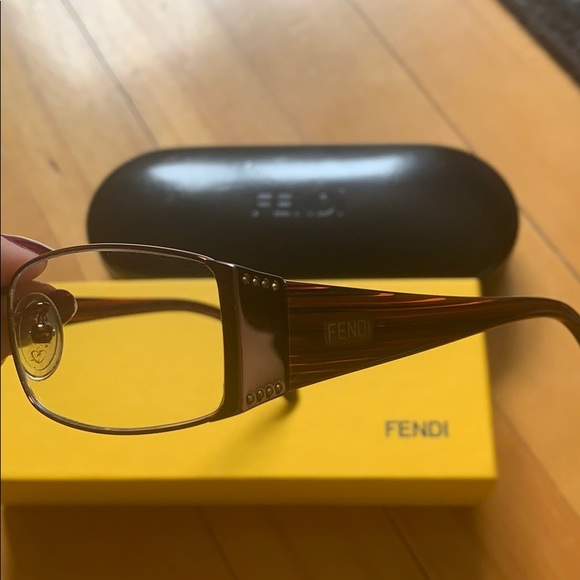 Fendi - Prescription Glasses with Unique Frames - Picture 14 of 14